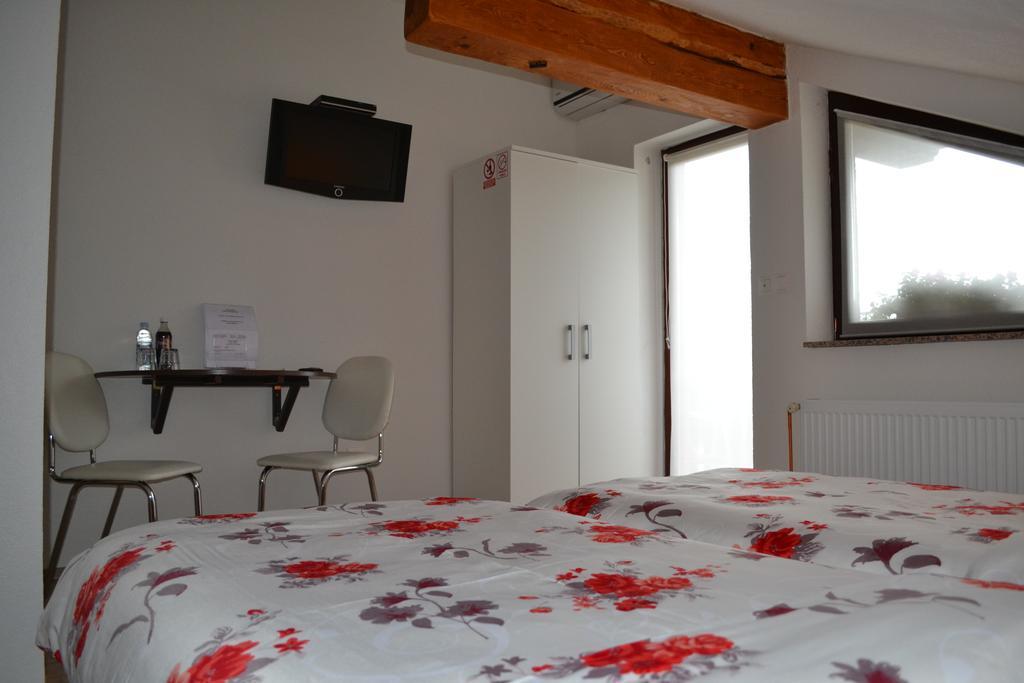 Guesthouse Zalac Slunj Bagian luar foto