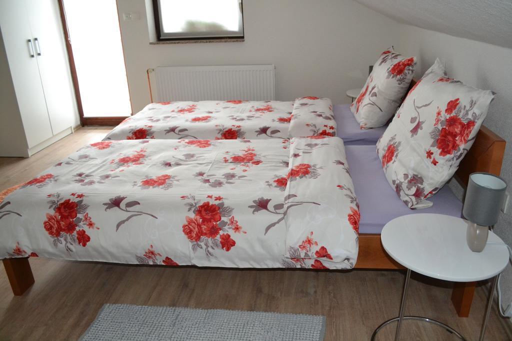 Guesthouse Zalac Slunj Bagian luar foto